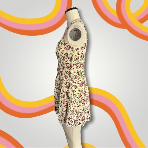 Regard mini floral button up dress size small - Picture 2 of 4